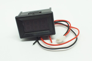 Voltmetro digitale