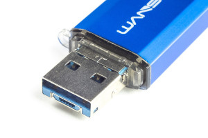 Chiavetta USB 3.0 per smartphone e PC da 32GB