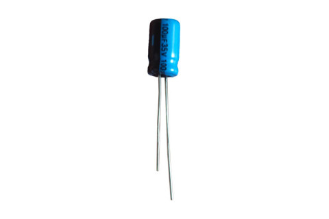 Immagine: Condensatore elettrolitico da 100μF