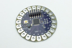 Clone Lilypad 328 compatibile con Arduino